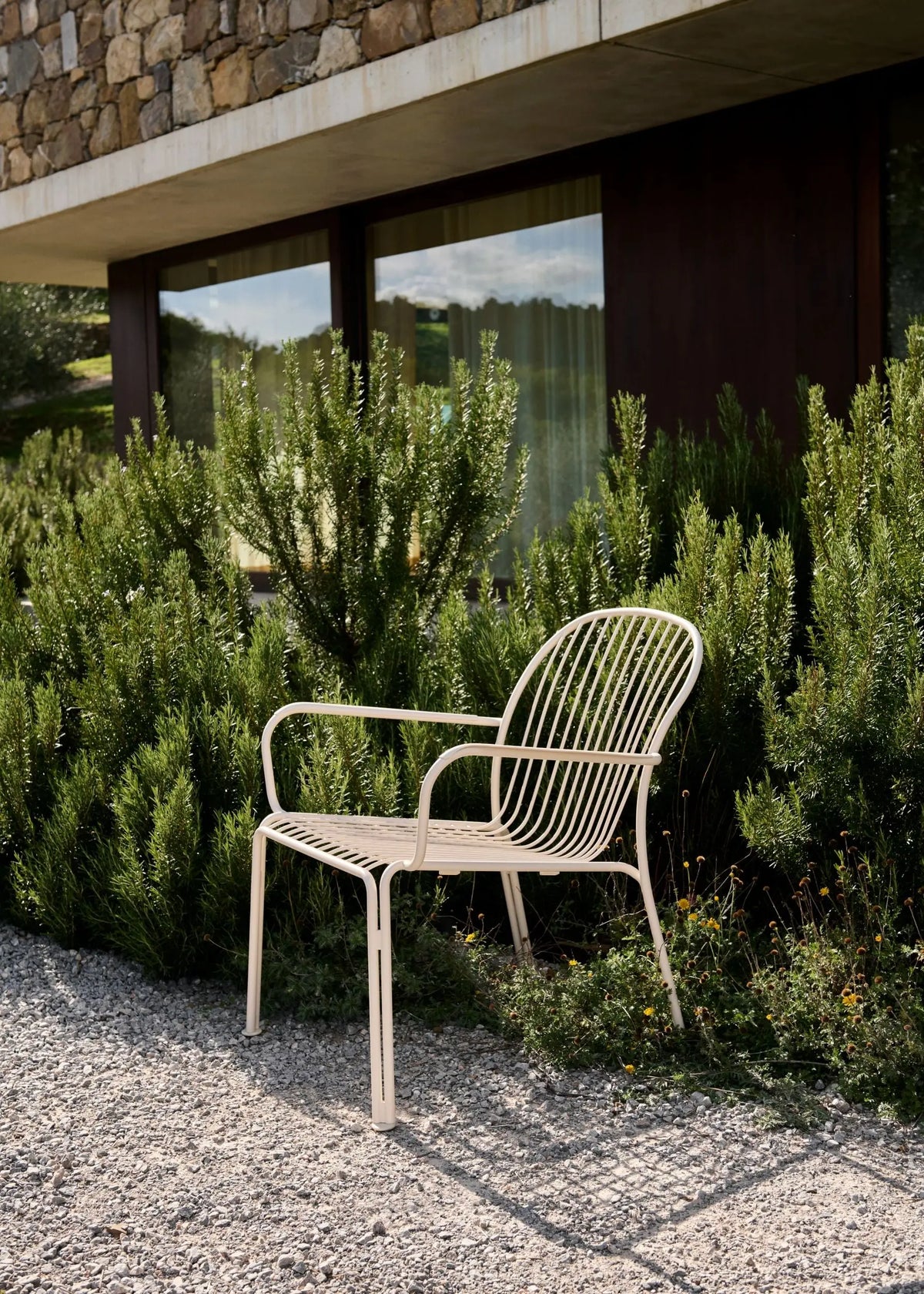 &Tradition Thorvald SC101 nojatuoli norsunluunvalkoinen &Tradition