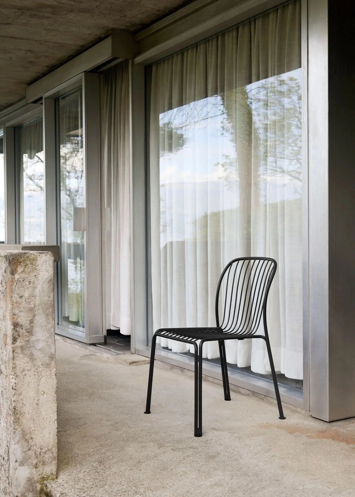 &Tradition Thorvald SC94 tuoli lämmin musta &Tradition