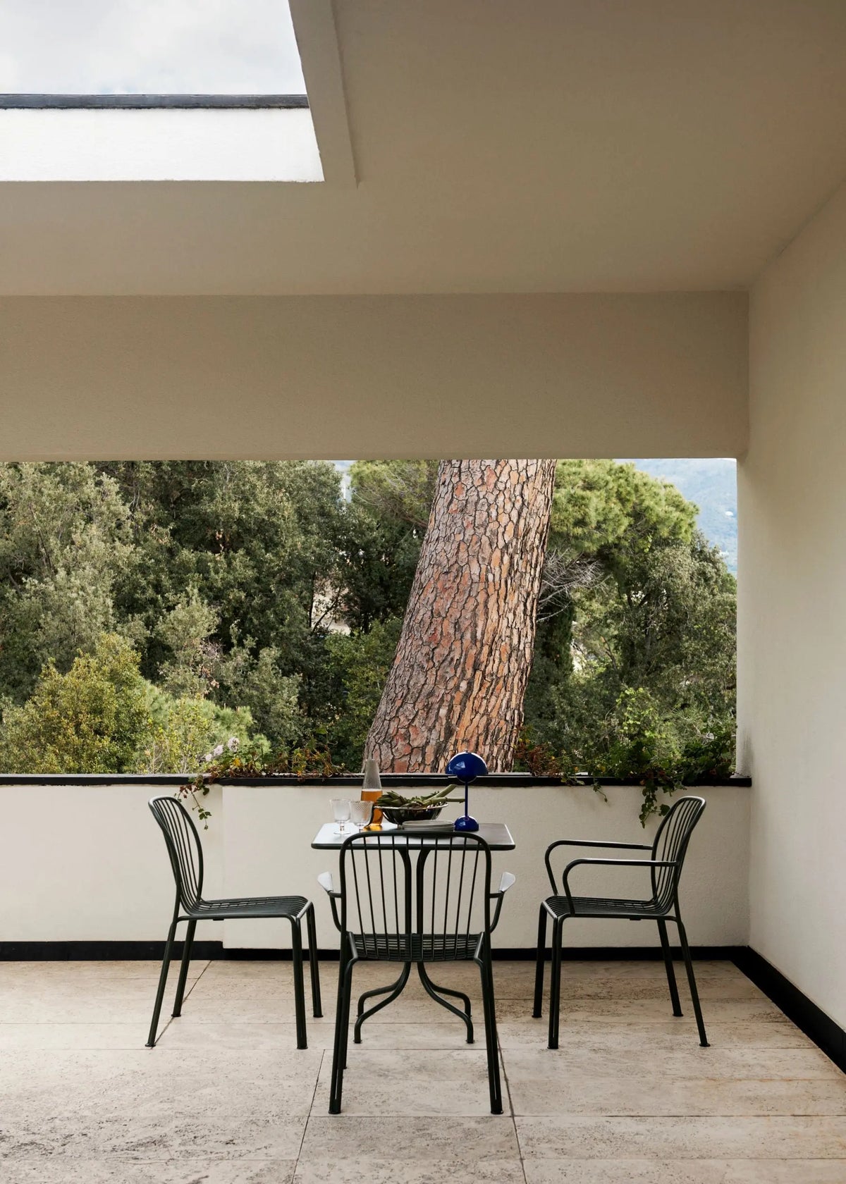 &Tradition Thorvald SC95 käsinojatuoli lämmin musta &Tradition