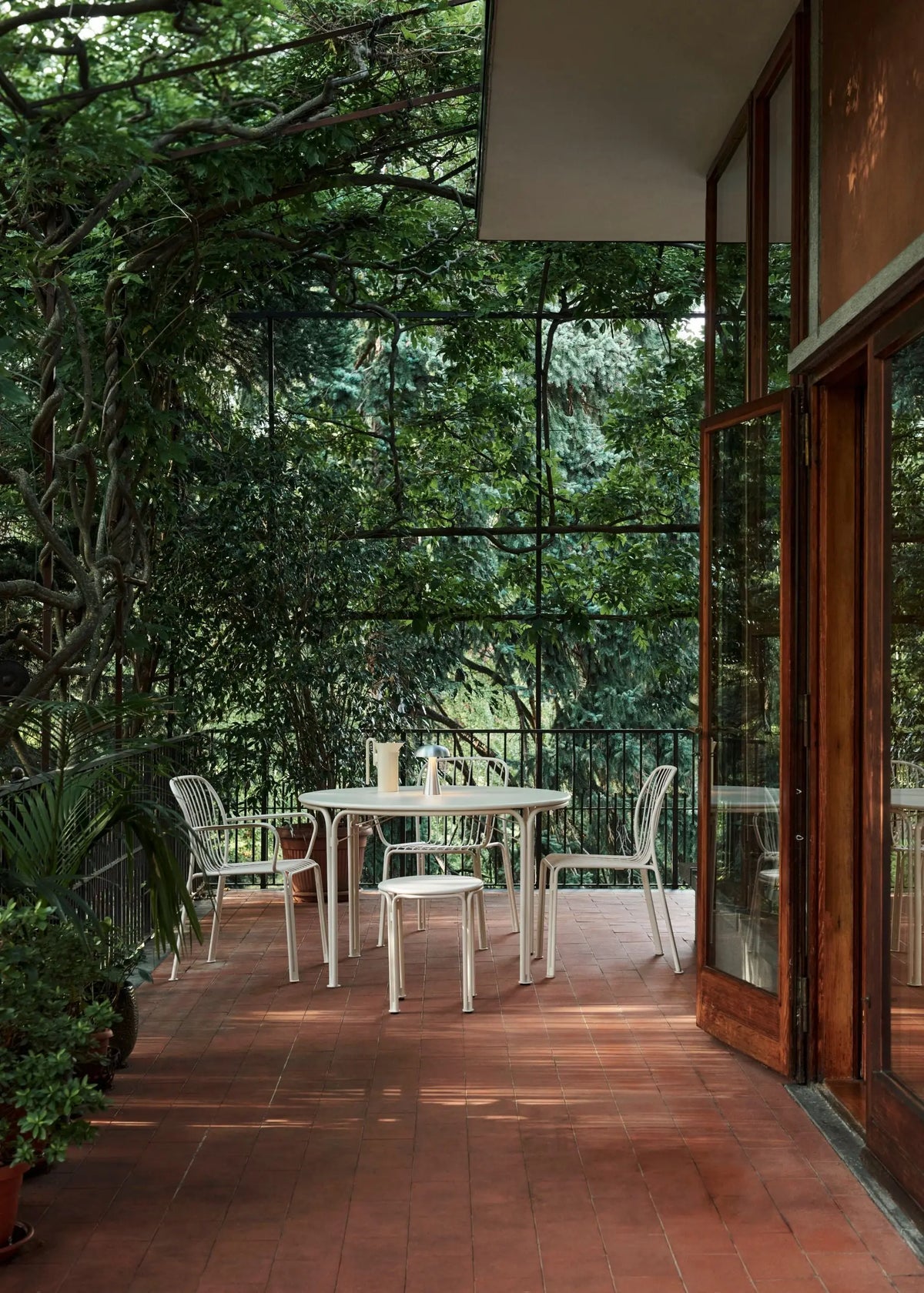 &Tradition Thorvald SC95 käsinojatuoli norsunluunvalkoinen &Tradition