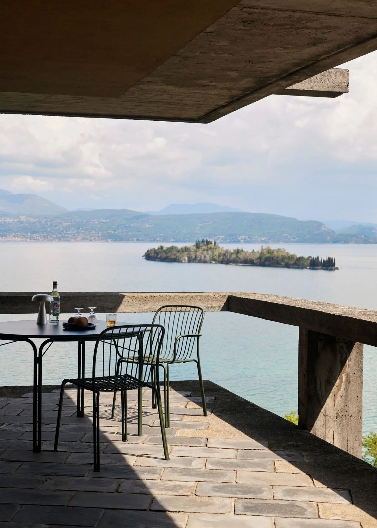 &Tradition Thorvald SC95 käsinojatuoli vihreä &Tradition