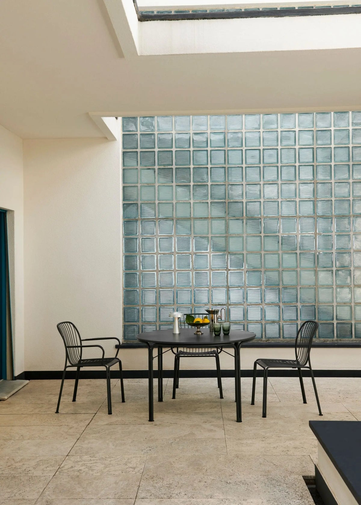 &Tradition Thorvald SC98 pöytä lämmin musta &Tradition