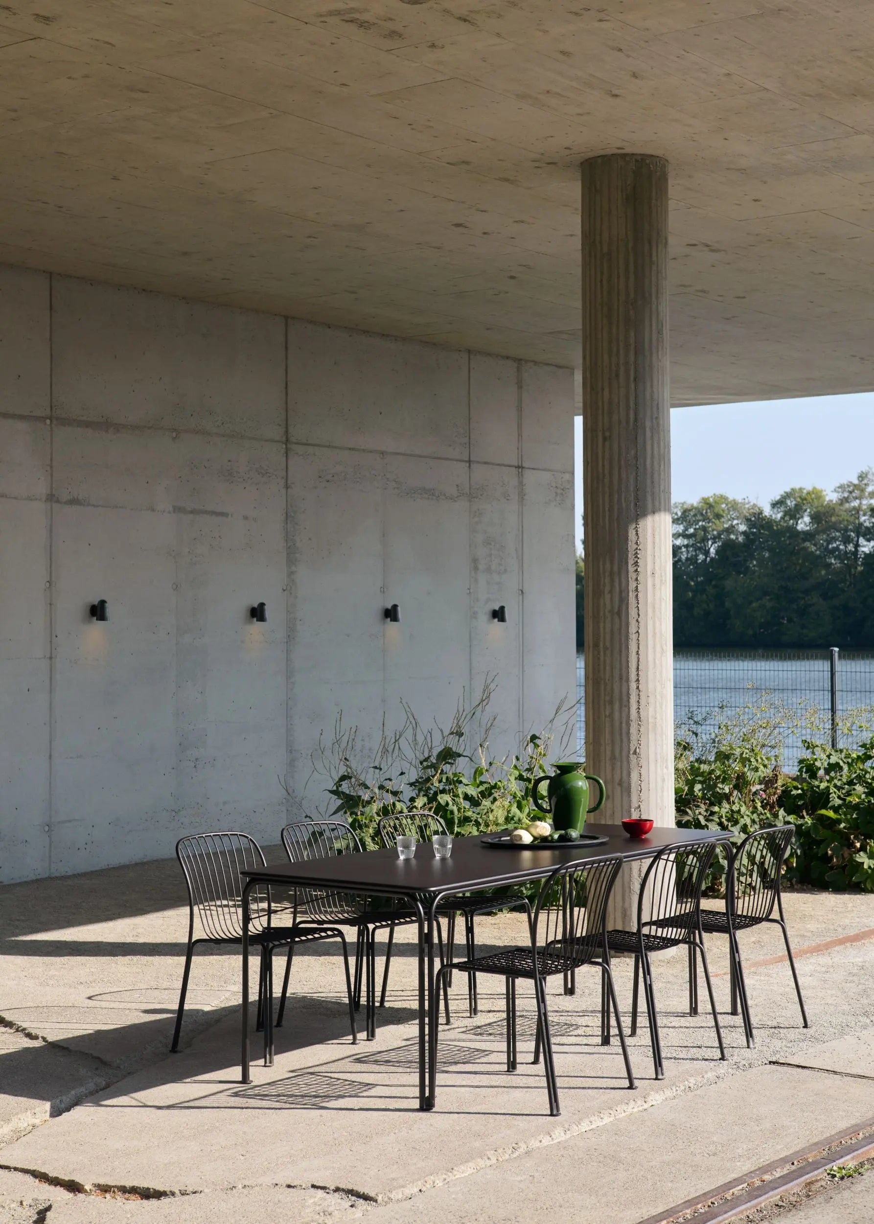 &Tradition Thorvald SC99 pöytä lämmin musta &Tradition