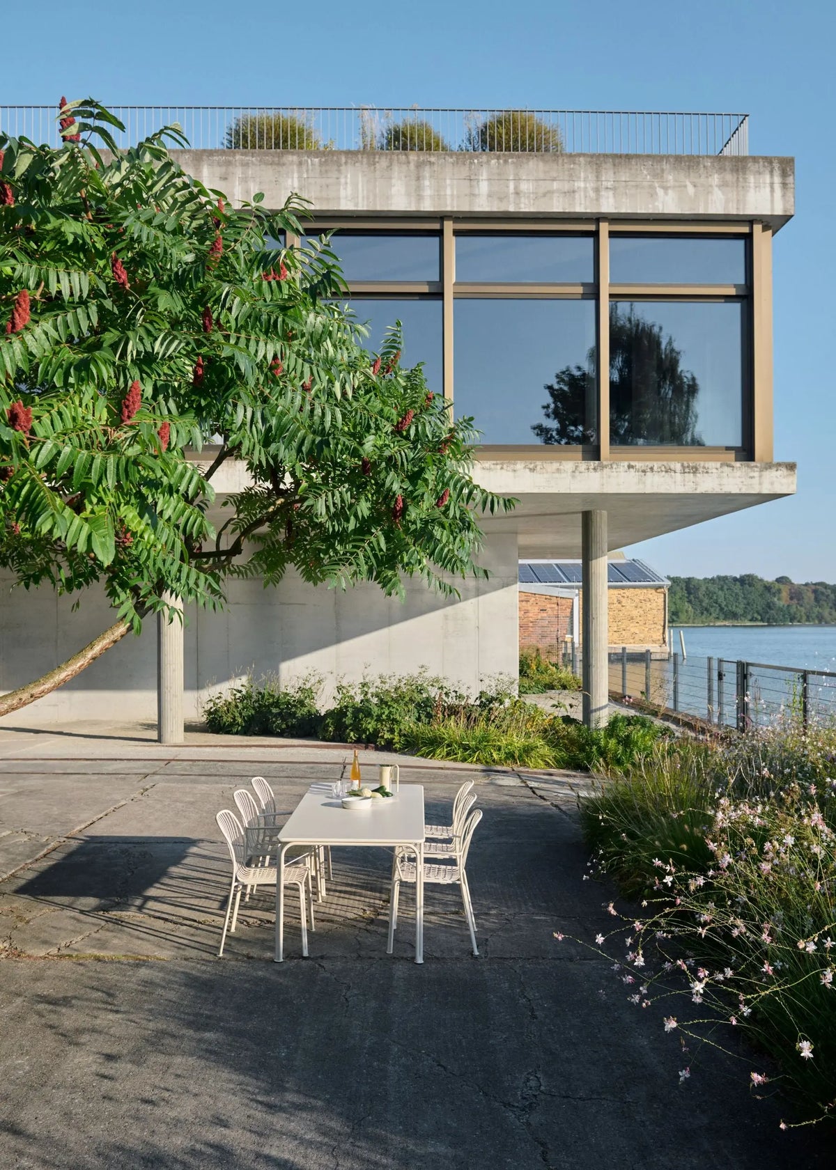 &Tradition Thorvald SC99 pöytä norsunluunvalkoinen &Tradition