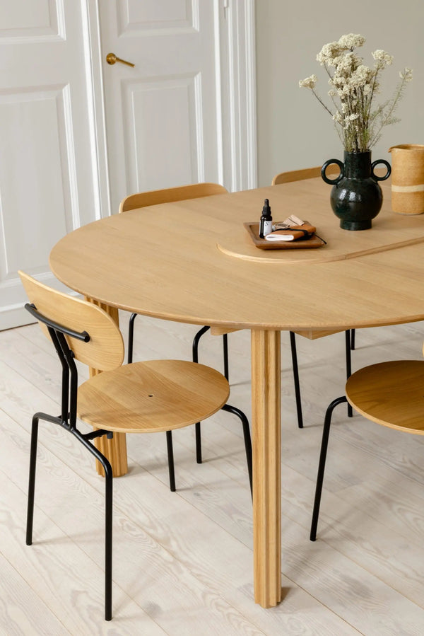 UMAGE Comfort Circle Rippled jatkettava pöytä tammi Umage
