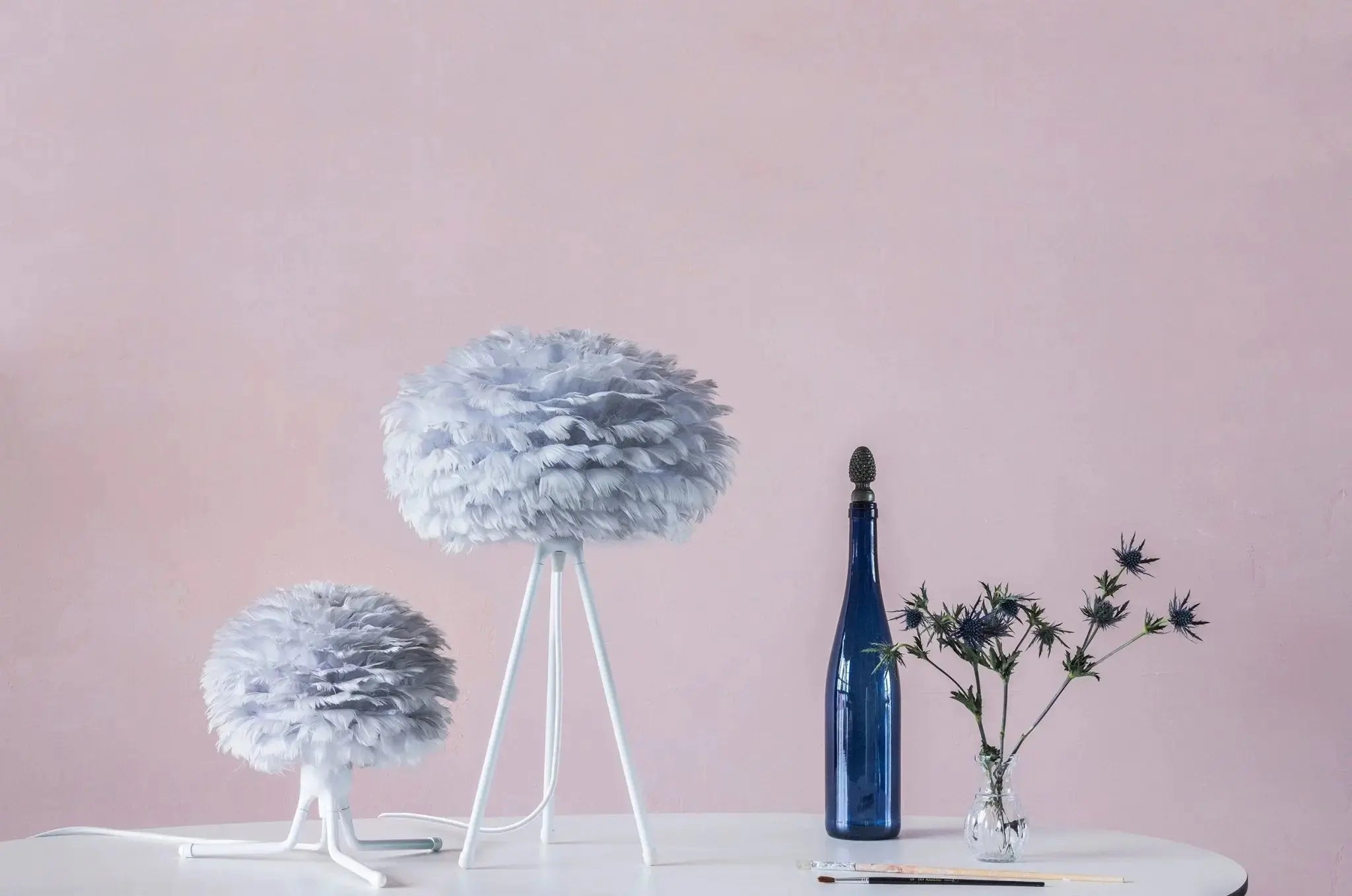 UMAGE Eos mini tripod pöytävalaisin harmaa - Laatukaluste