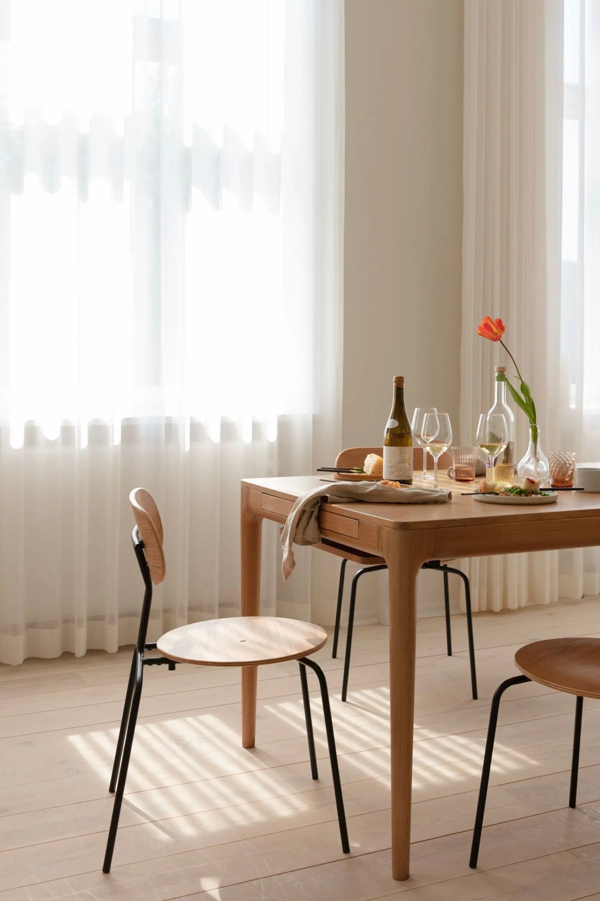 UMAGE Heart'n'Soul jatkettava pöytä tammi UMAGE