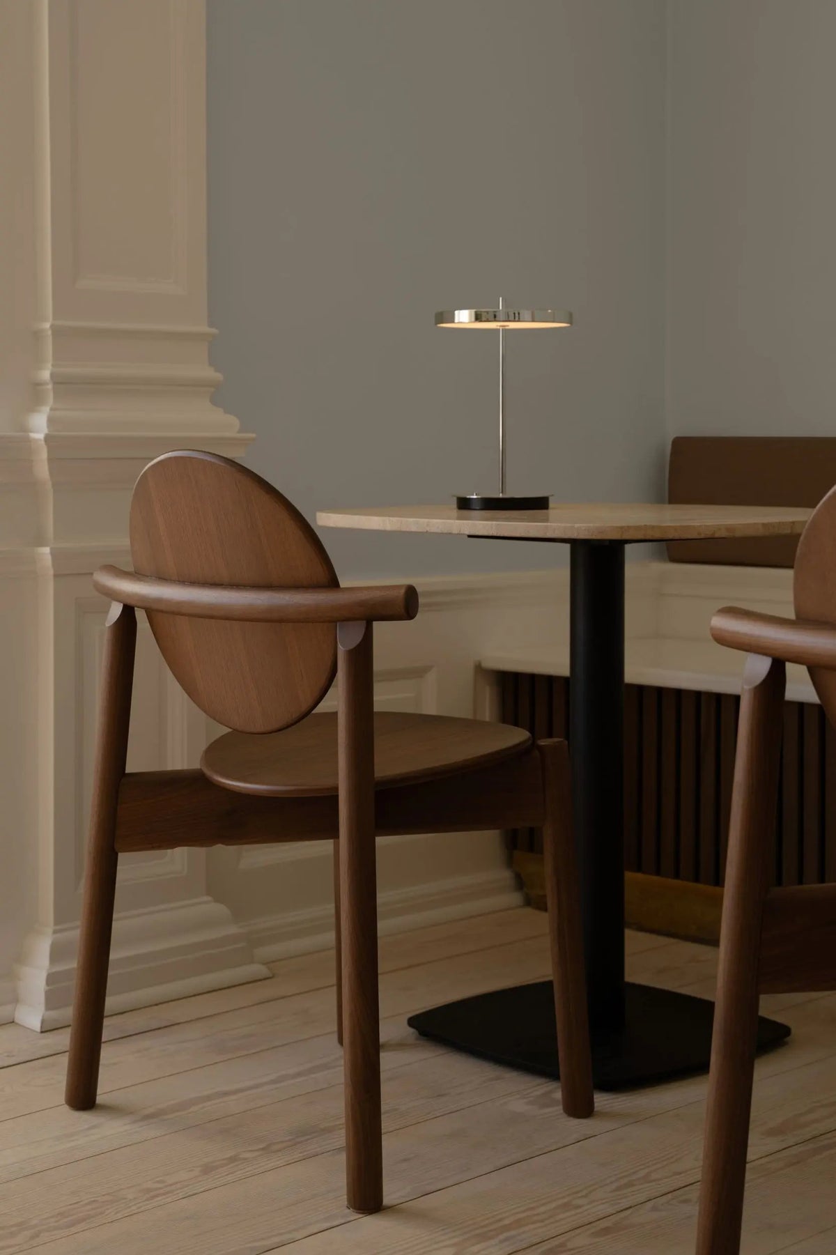 UMAGE Heiko tuoli pähkinä UMAGE