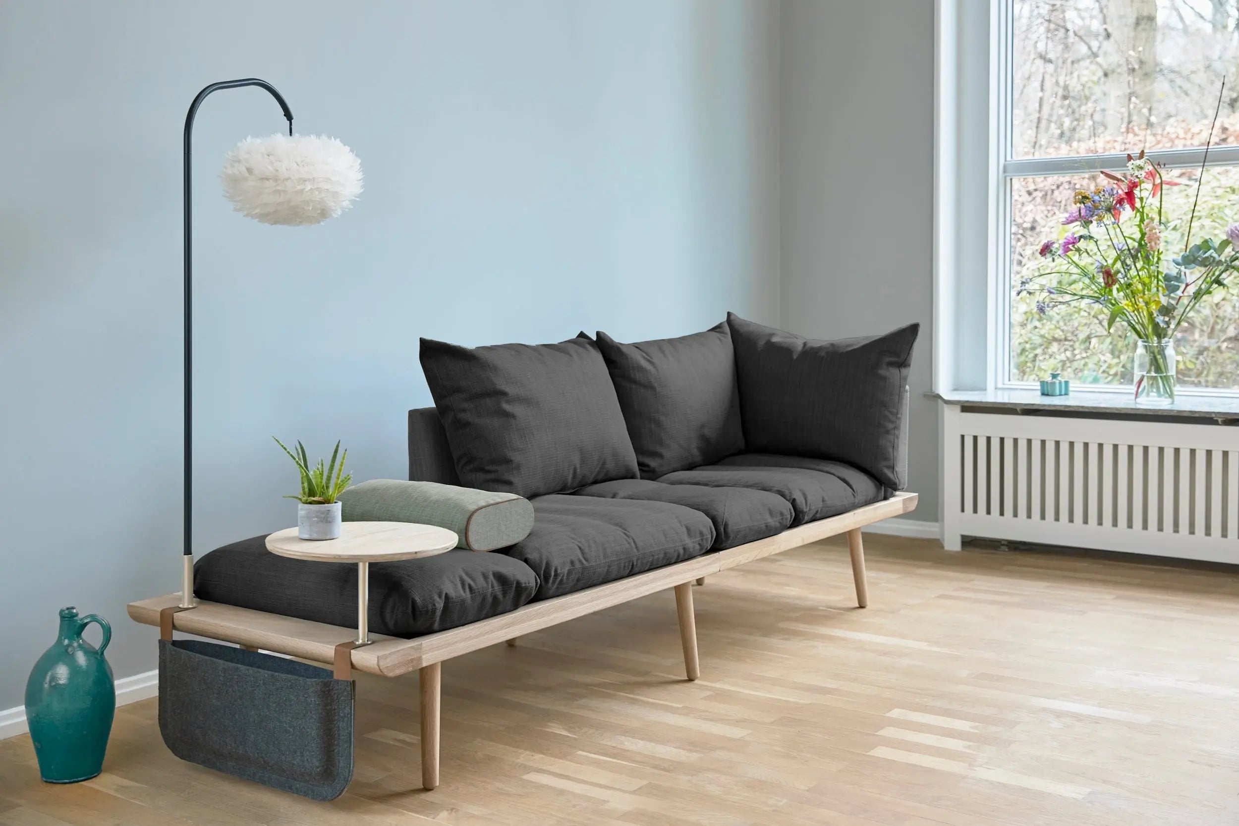 UMAGE Lounge Around sivutasku musta Umage