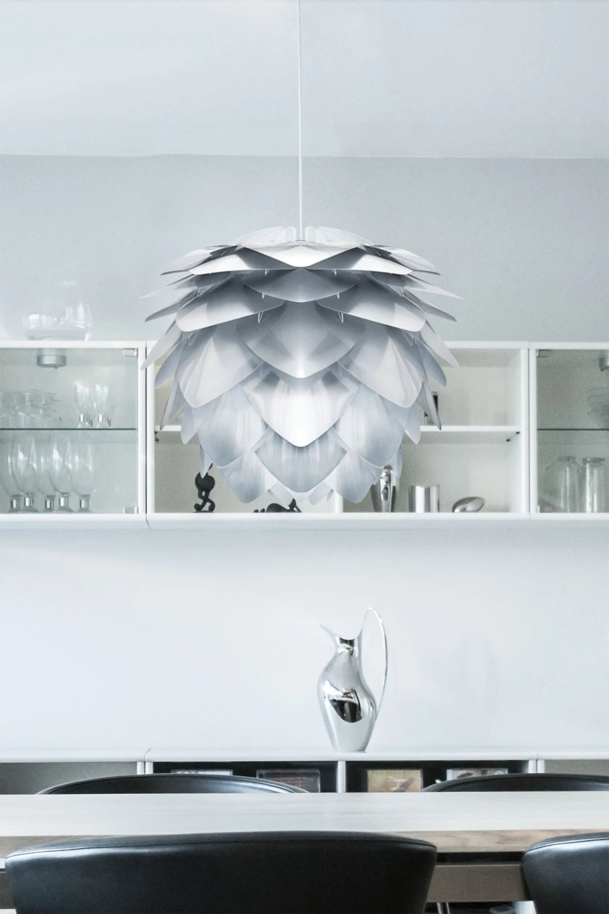 UMAGE Silvia M varjostin teräs Umage