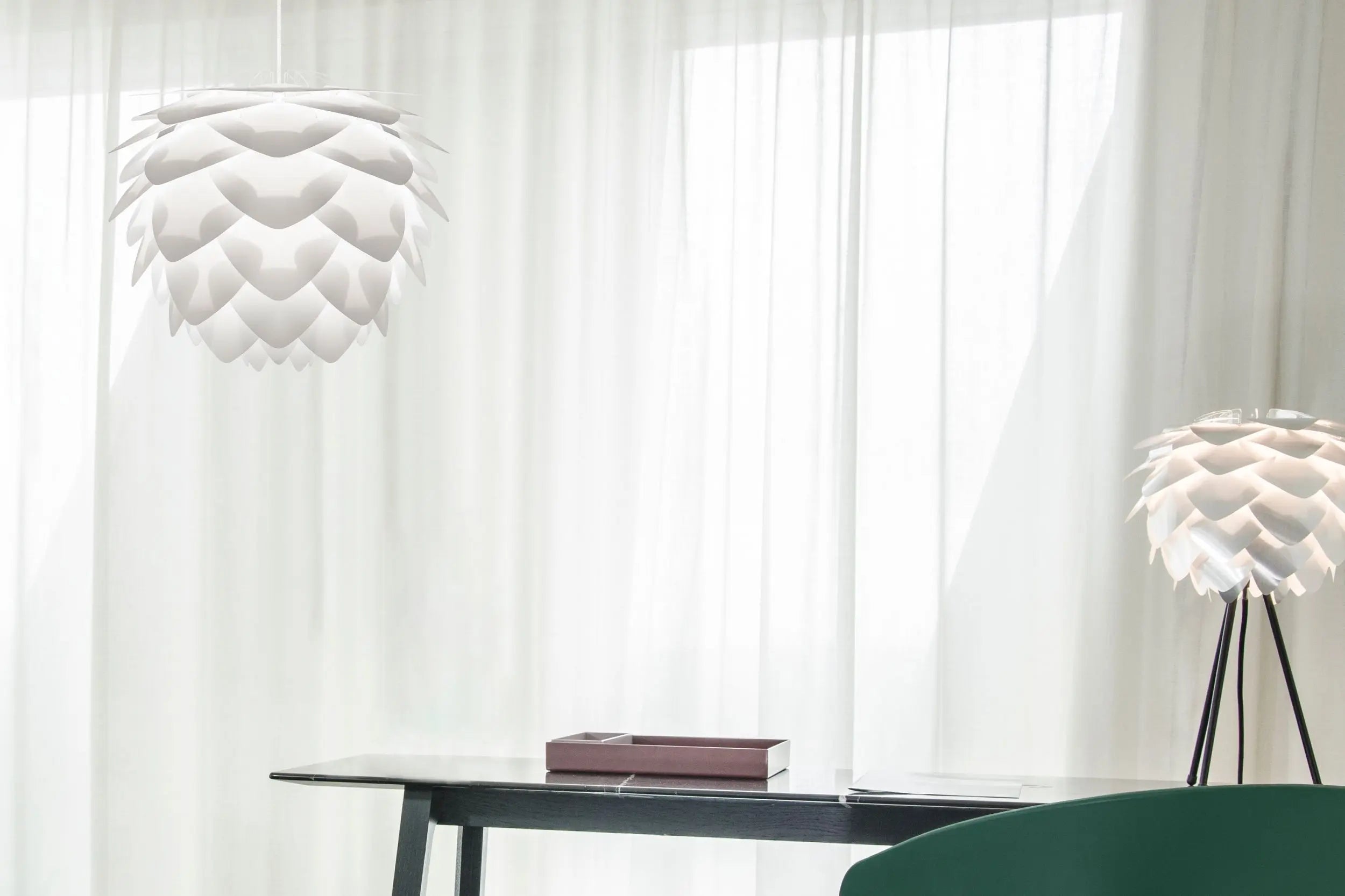 UMAGE Silvia M varjostin valkoinen Umage