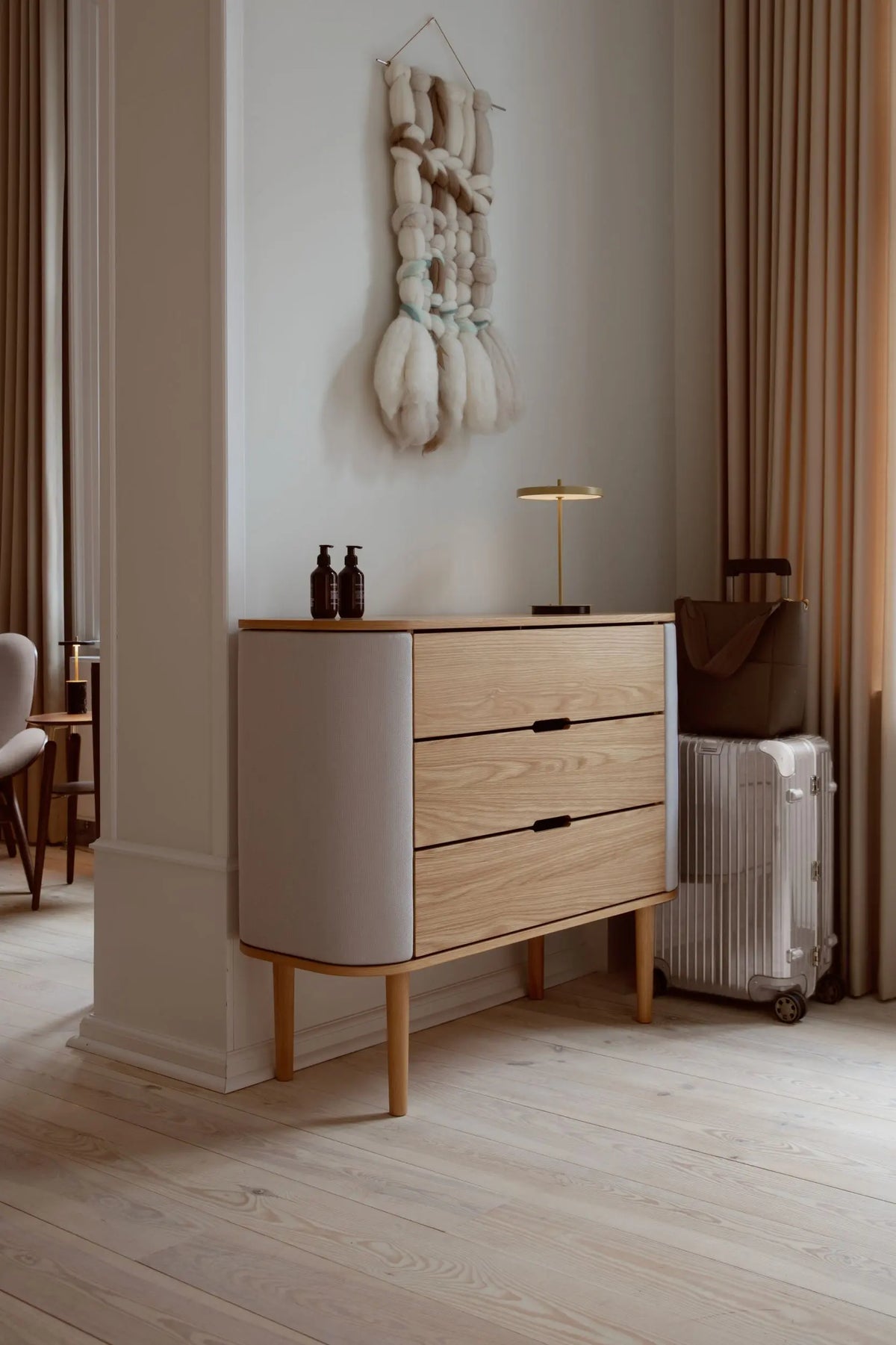 UMAGE Treasures lipasto tammi/White sands Umage