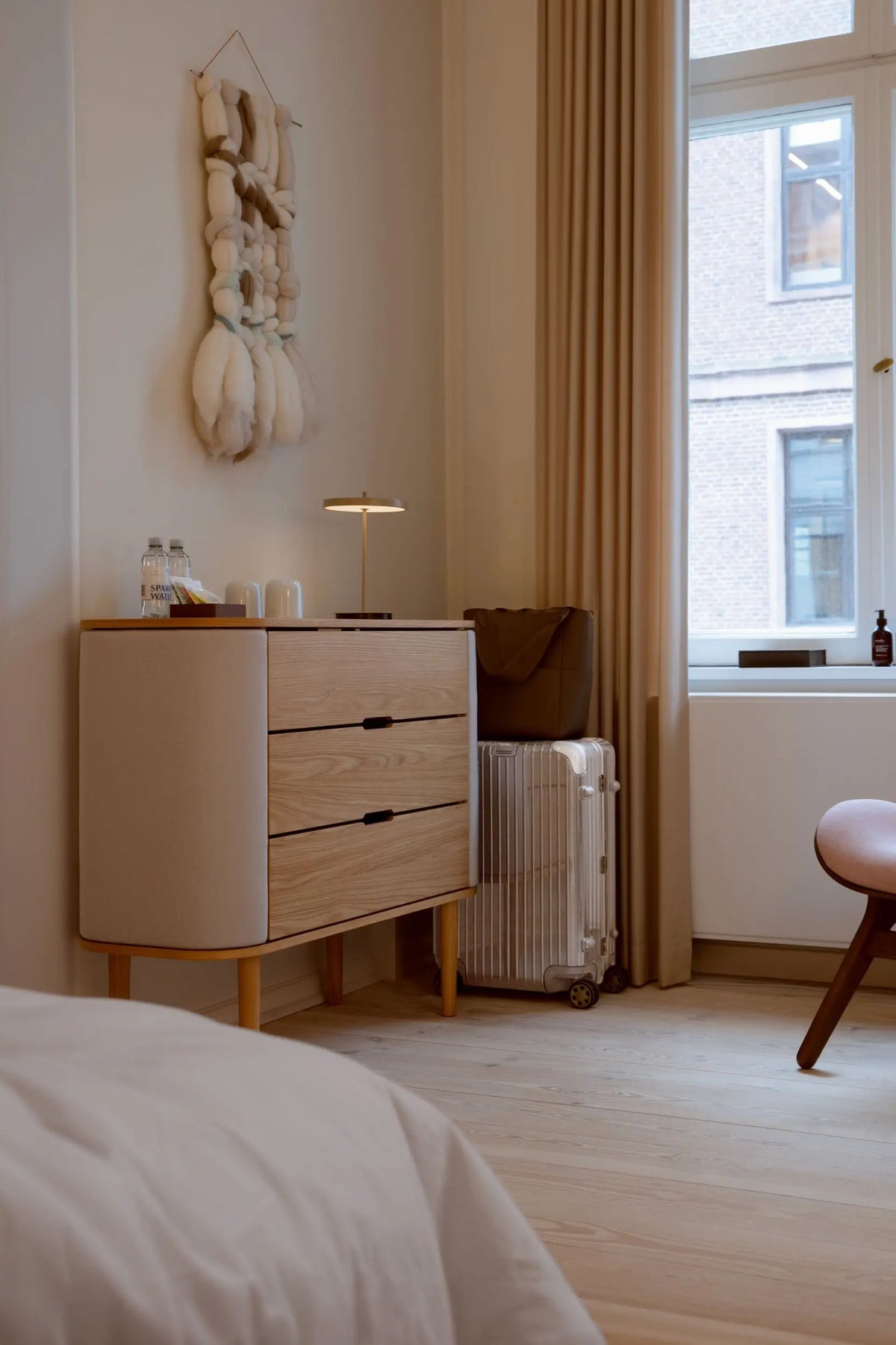 UMAGE Treasures lipasto tammi/White sands Umage