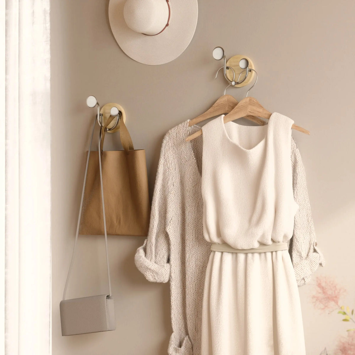 Umbra Melody Valet naulakko natural - Laatukaluste