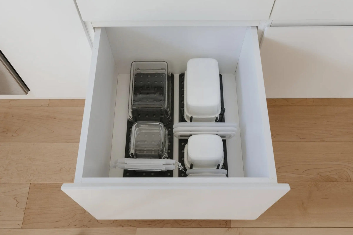 Umbra Peggy laatikon järjestäjä tummanharmaa - Laatukaluste