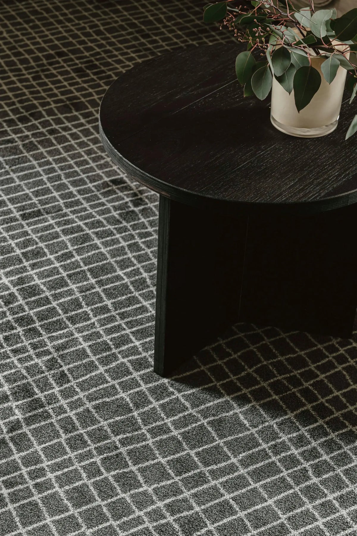 VM Carpet Aari matto antrasiitti VM Carpet