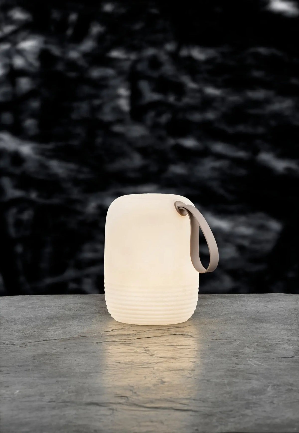 Villa Collection Hav valaisin/kaiutin pieni - Laatukaluste