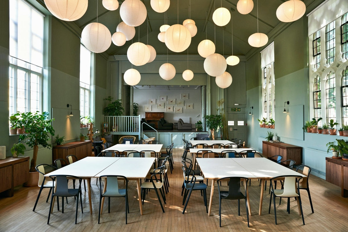 Vitra Belleville tuoli musta/kerma - Laatukaluste