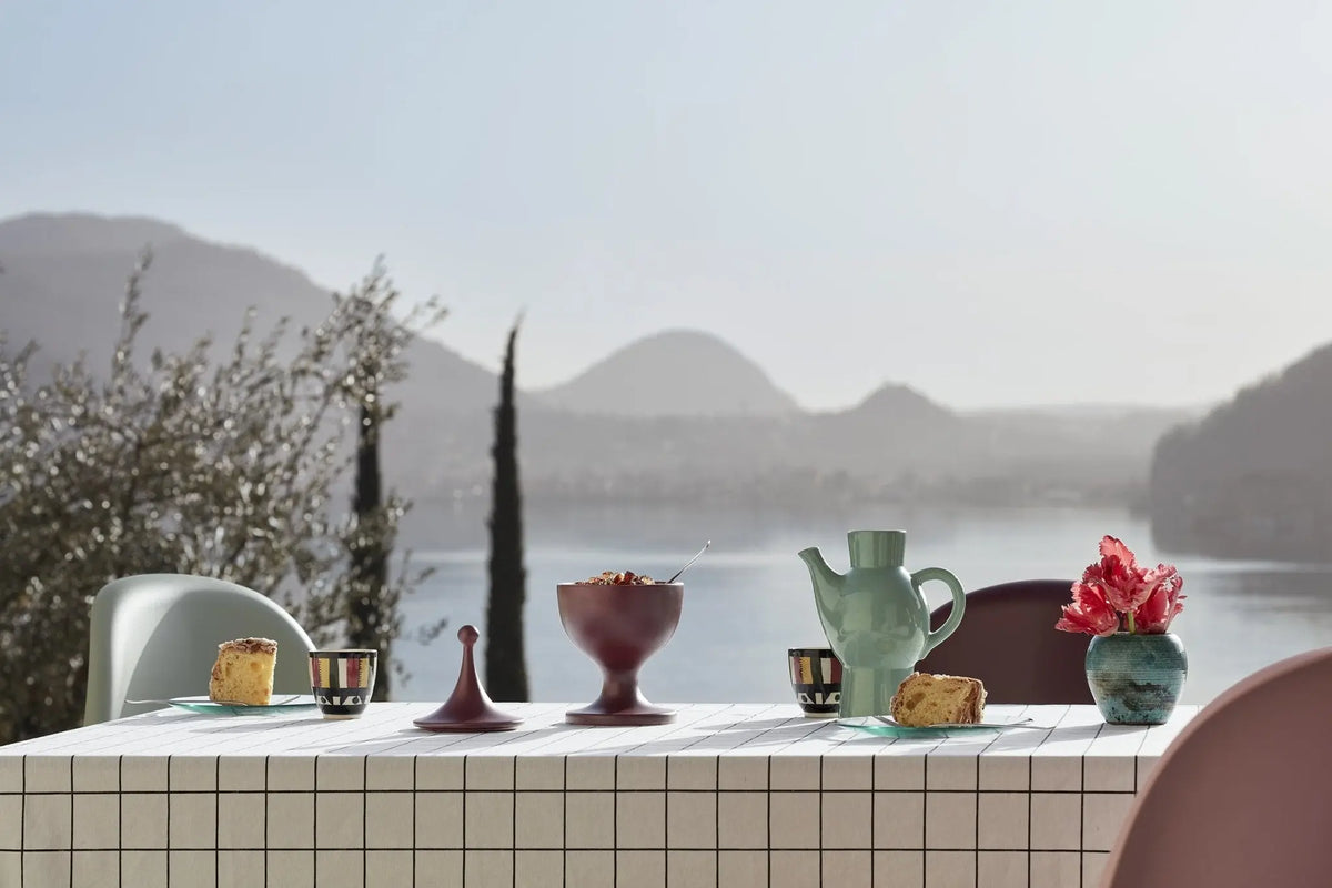 Vitra Ceramic säilytysrasia No. 2 jäänharmaa - Laatukaluste