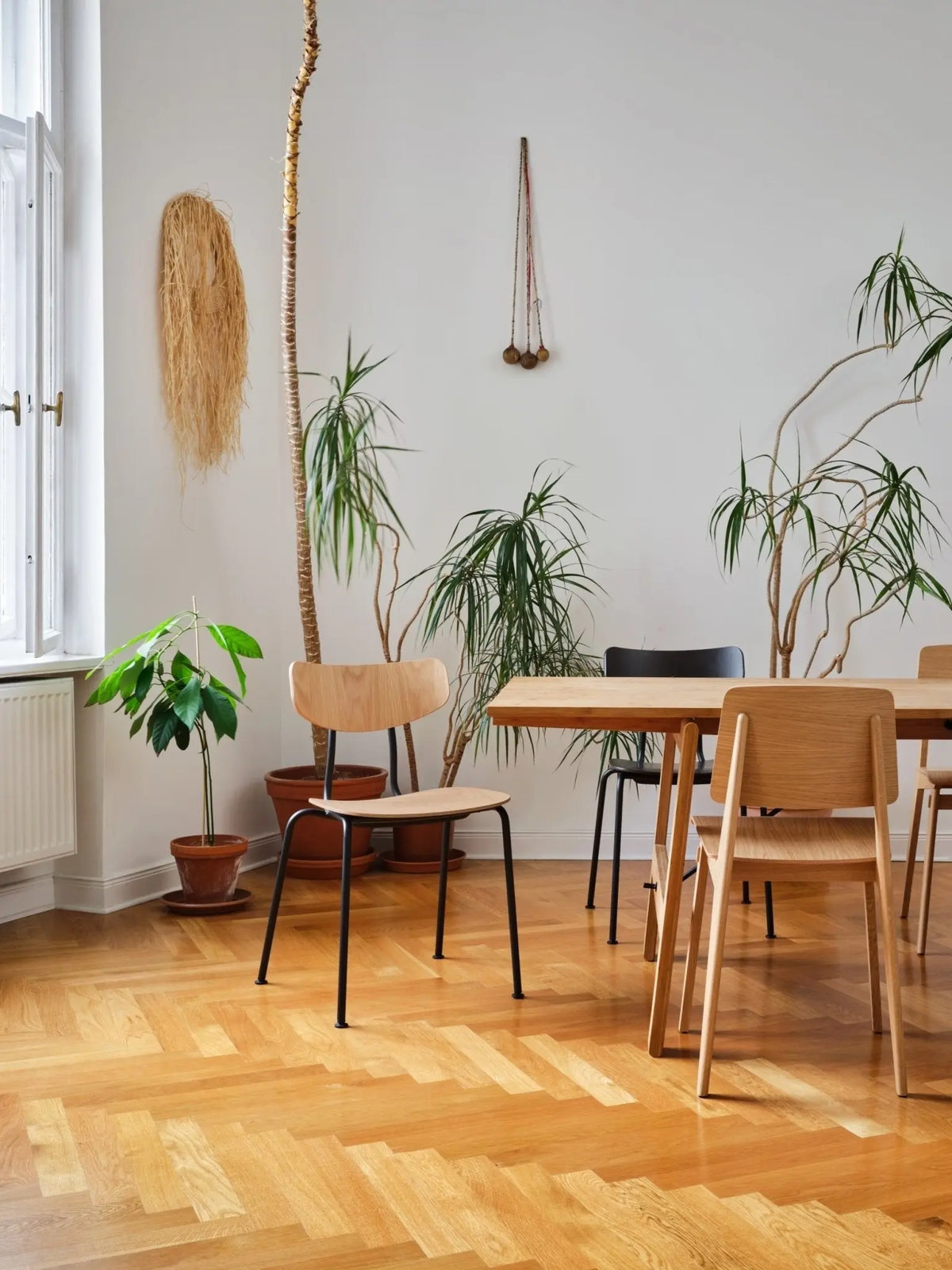 Vitra Chaise Tout Bois tuoli tammi - Laatukaluste