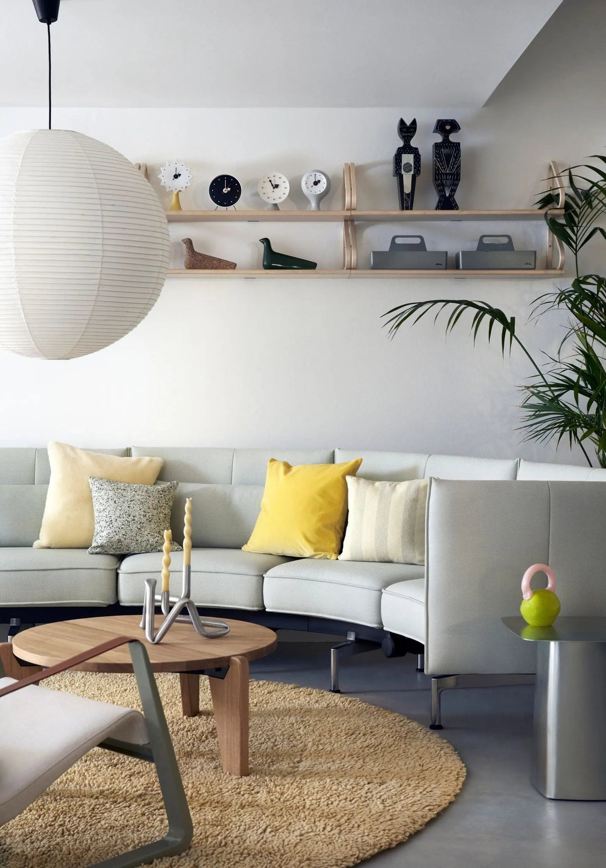 Vitra Cone Base pöytäkello valkoinen Vitra