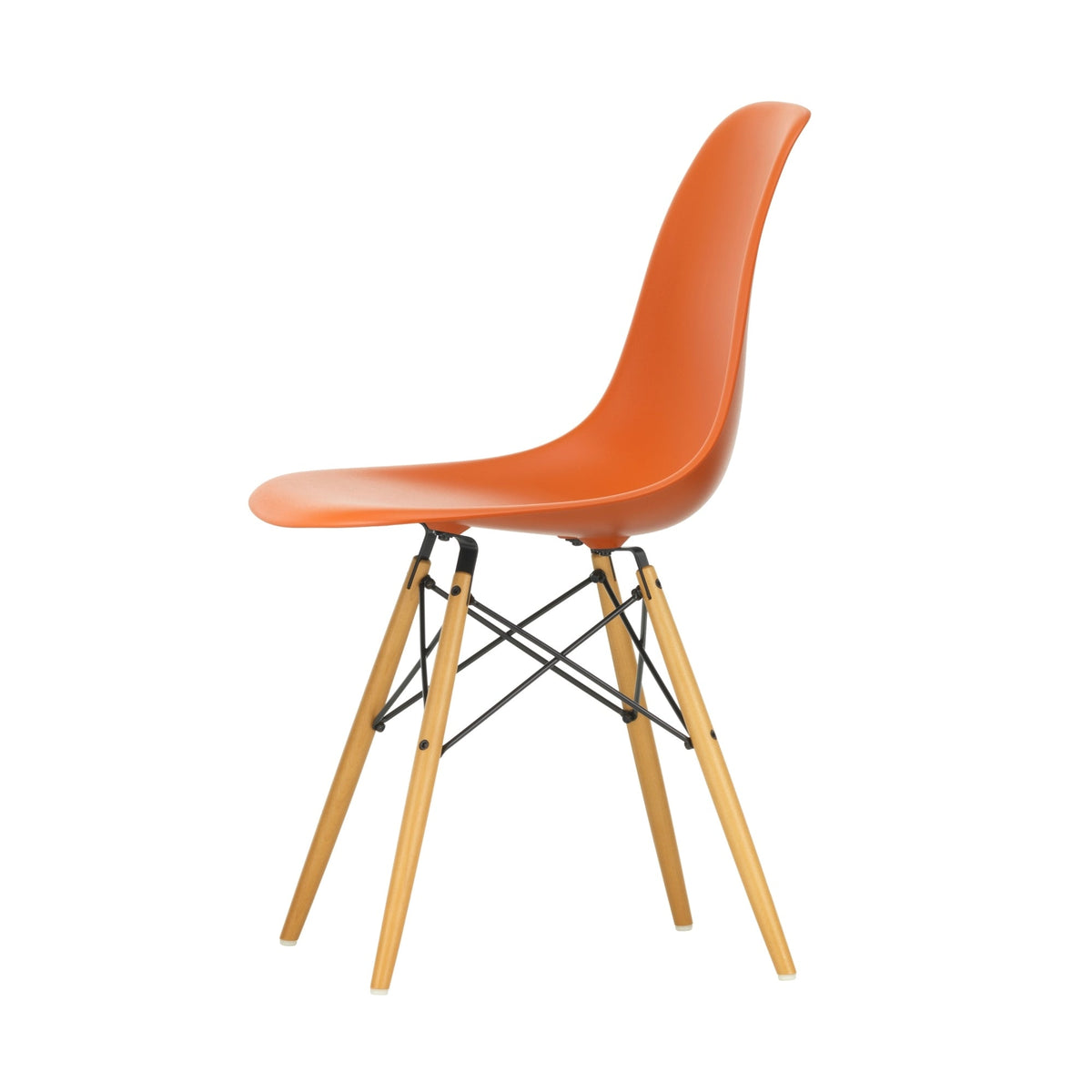 Vitra Eames DSW tuoli oranssi/vaahtera - Laatukaluste