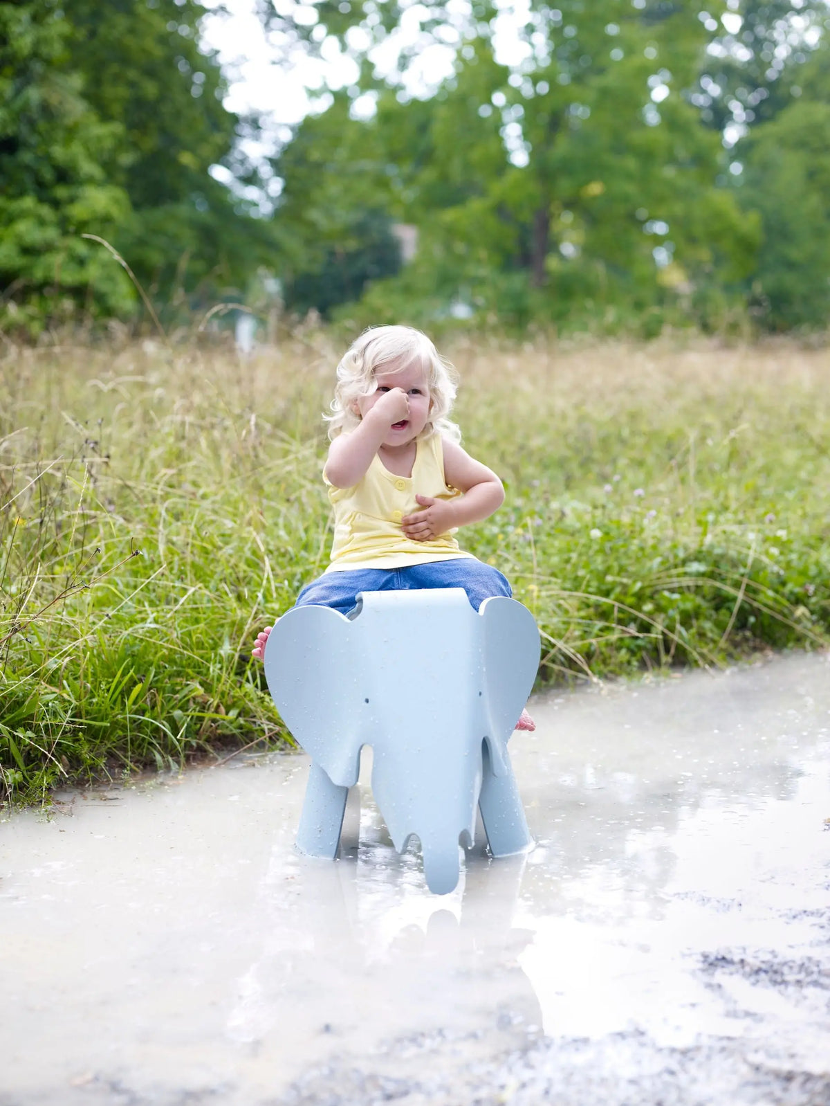 Vitra Eames Elephant RE vaaleansininen Vitra