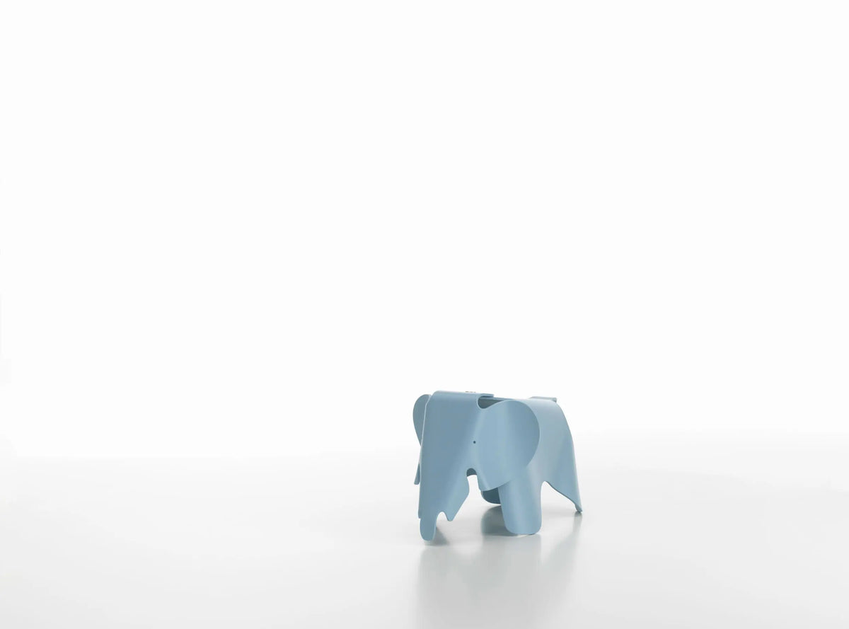 Vitra Eames Elephant pieni RE vaaleansininen Vitra