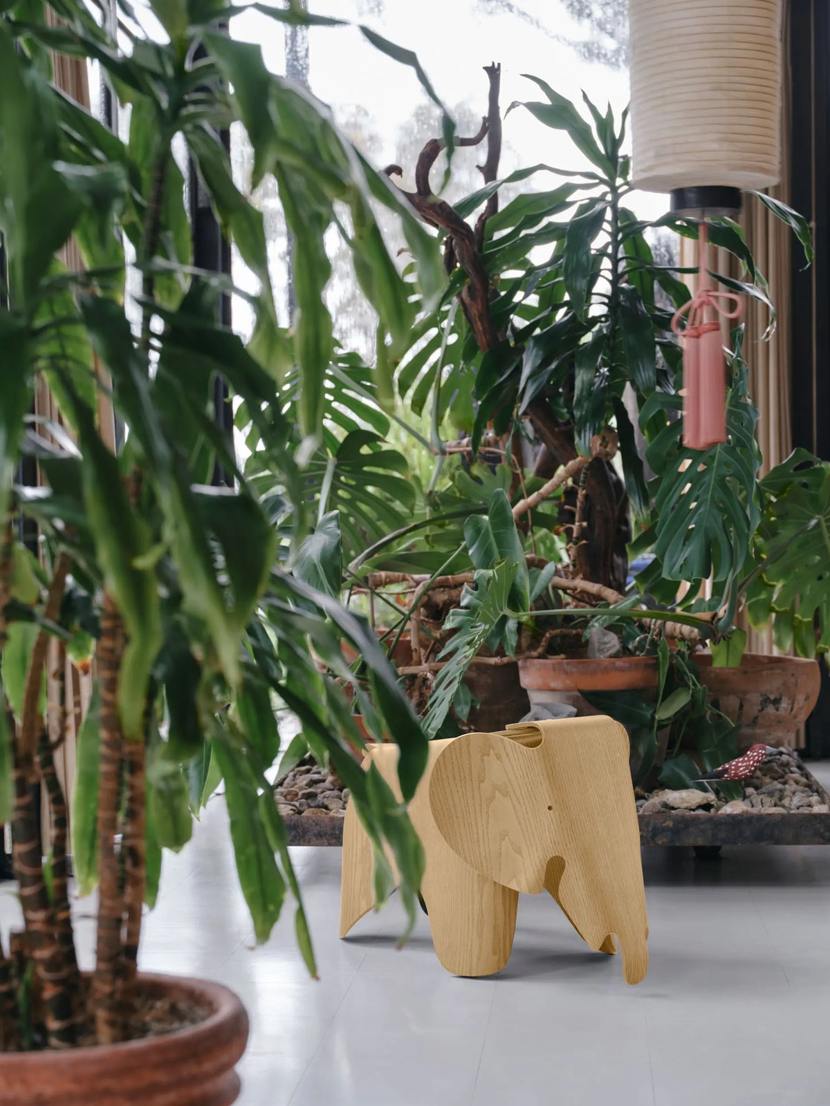 Vitra Eames Elephant vaneri kastanja Vitra