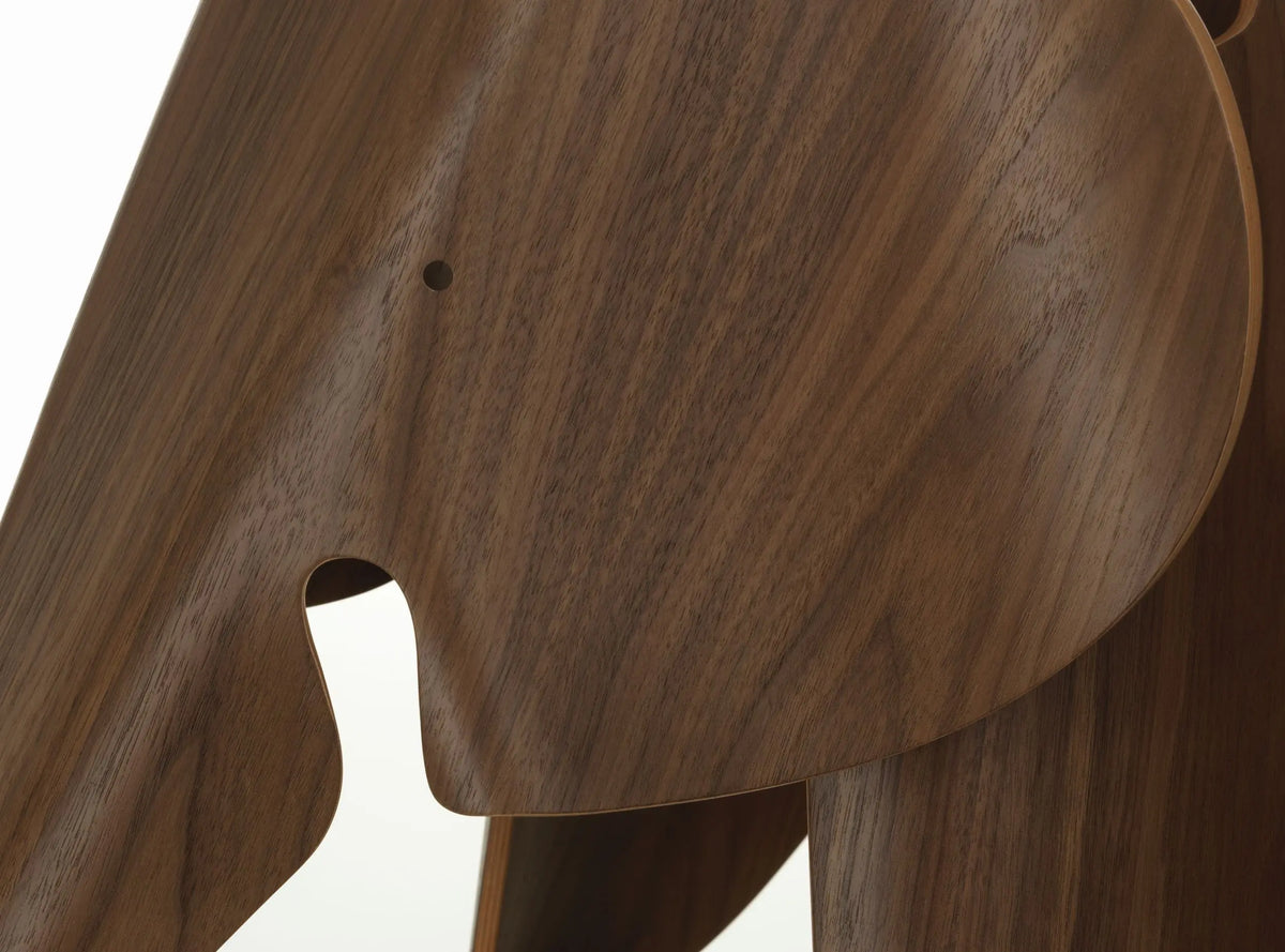 Vitra Eames Elephant vaneri pähkinä Vitra