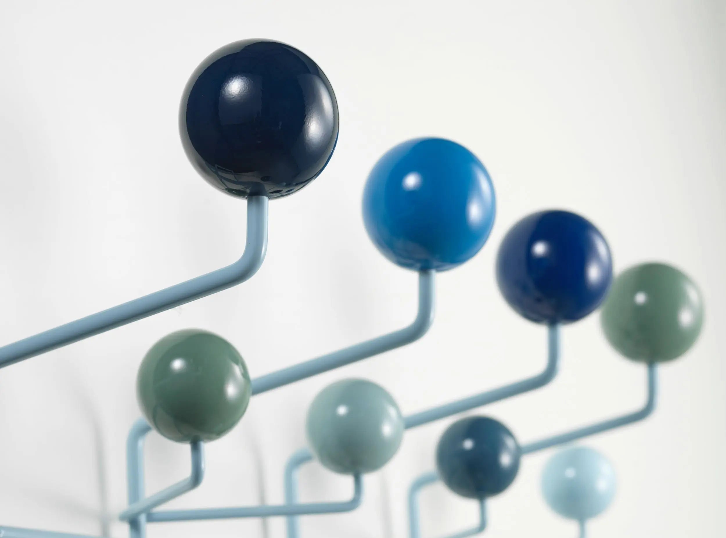 Vitra Eames Hang It All naulakko viileä Vitra