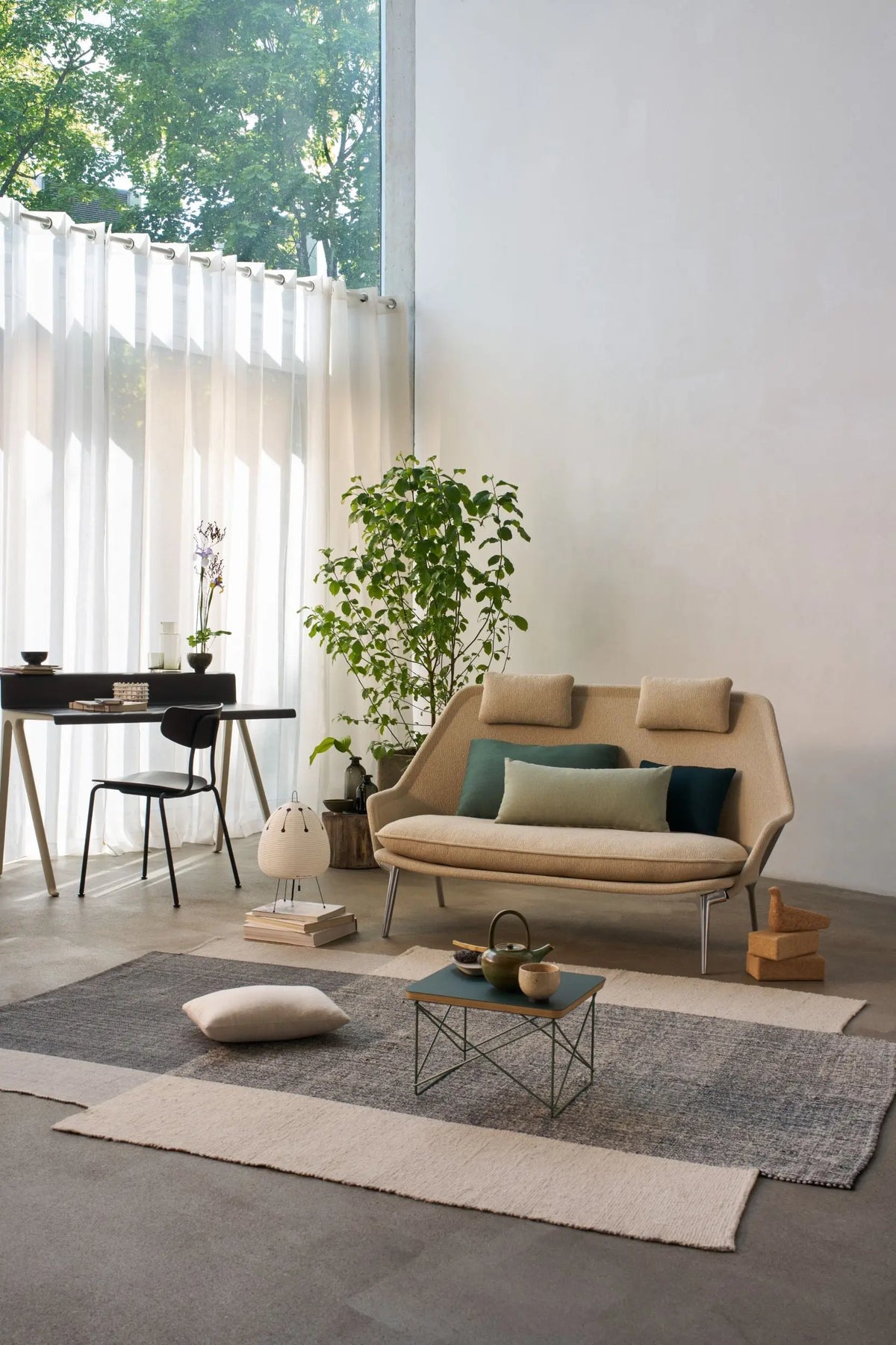 Vitra Eames LTR Occasional pöytä jadenvihreä Vitra