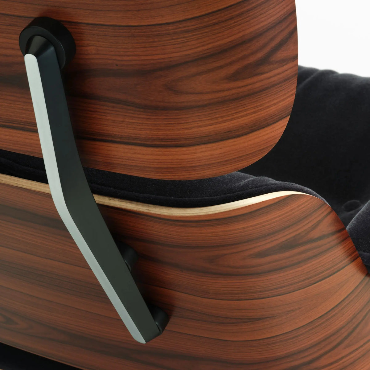 Vitra Eames Lounge Chair palisanteri/Calma 08 Vitra