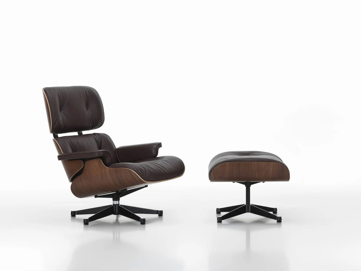 Vitra Eames Lounge Chair tumma pähkinä/ruskea nahka Vitra