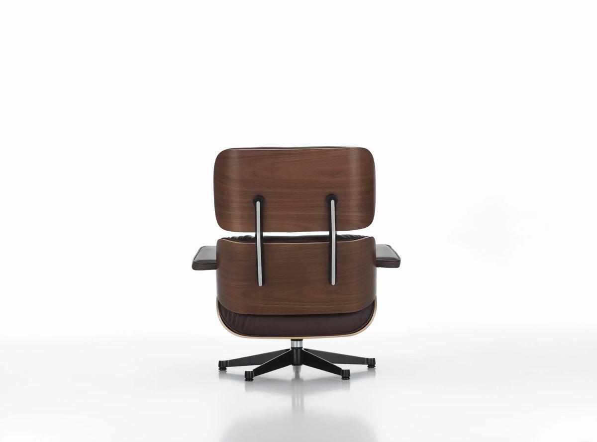 Vitra Eames Lounge Chair tumma pähkinä/ruskea nahka Vitra