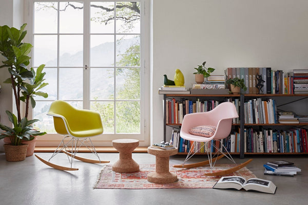Vitra Eames RAR keinutuoli roosa/vaahtera - Laatukaluste