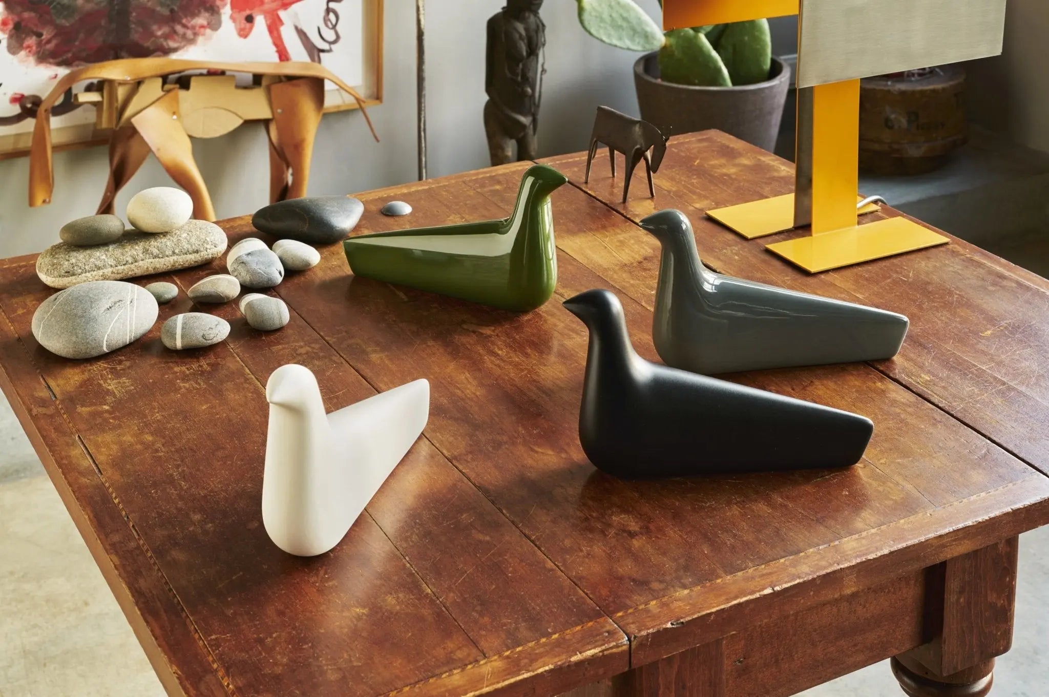 Vitra L'Oiseau keramiikkalintu muratinvihreä - Laatukaluste