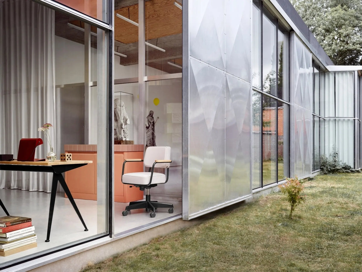 Vitra Lampe de Bureau pöytävalaisin japanese red - Laatukaluste