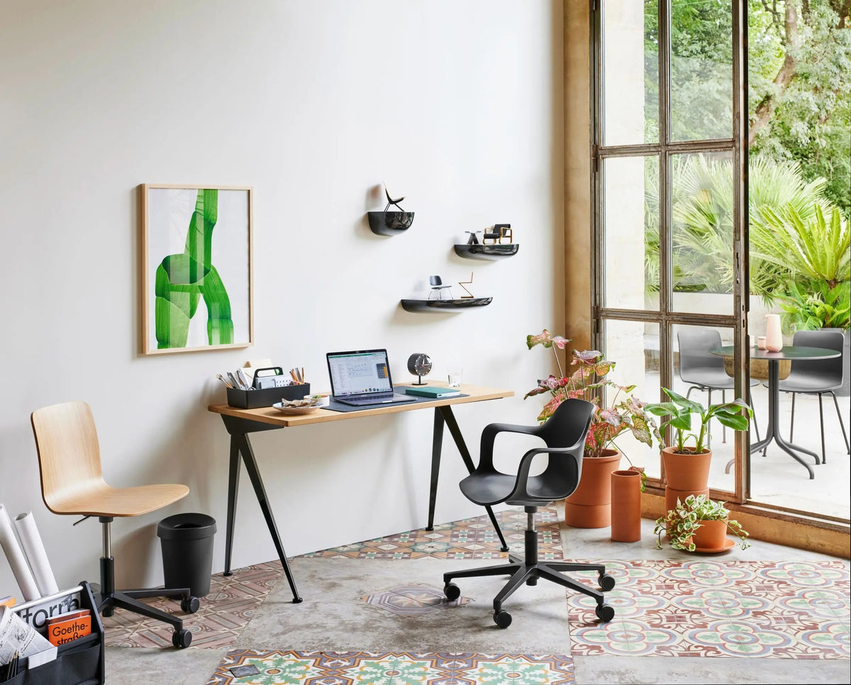 Vitra Night pöytäkello musta Vitra