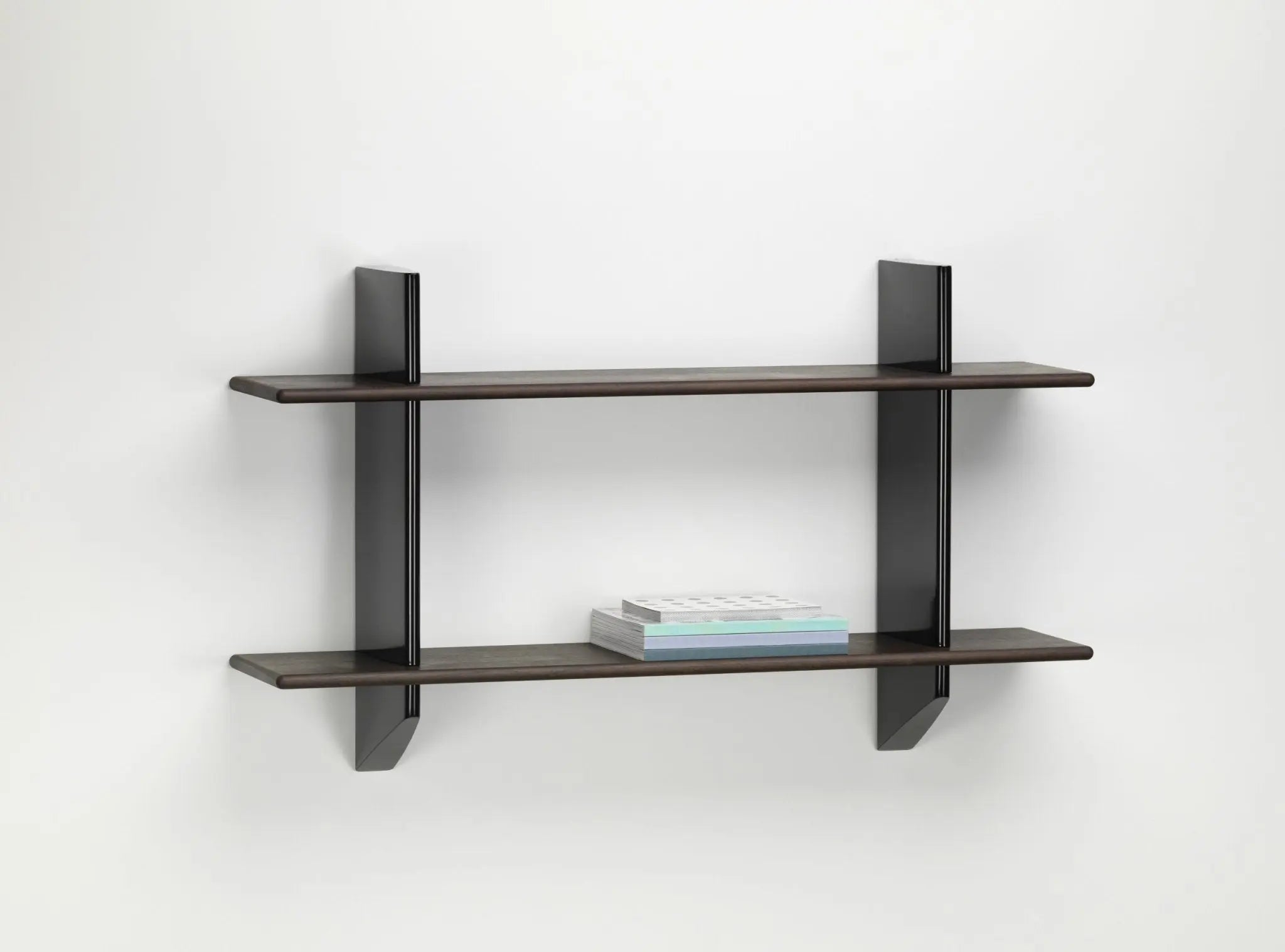 Vitra Rayonnage Mural hylly tumma tammi/deep black - Laatukaluste