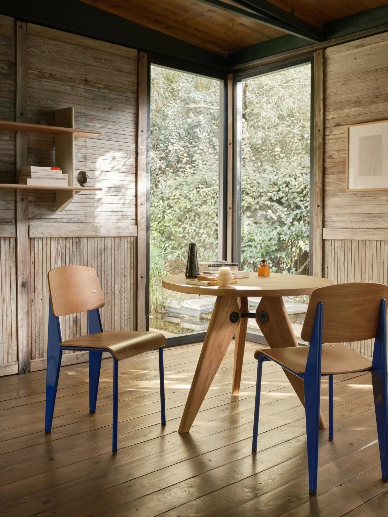 Vitra Standard tuoli tammi/bleu marcoule - Laatukaluste