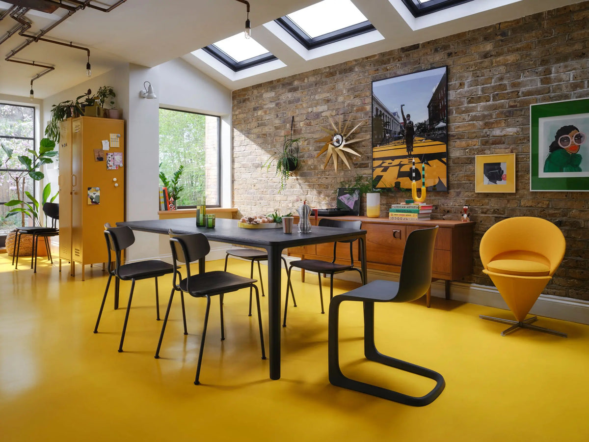 Vitra Turbine seinäkello messinki Vitra