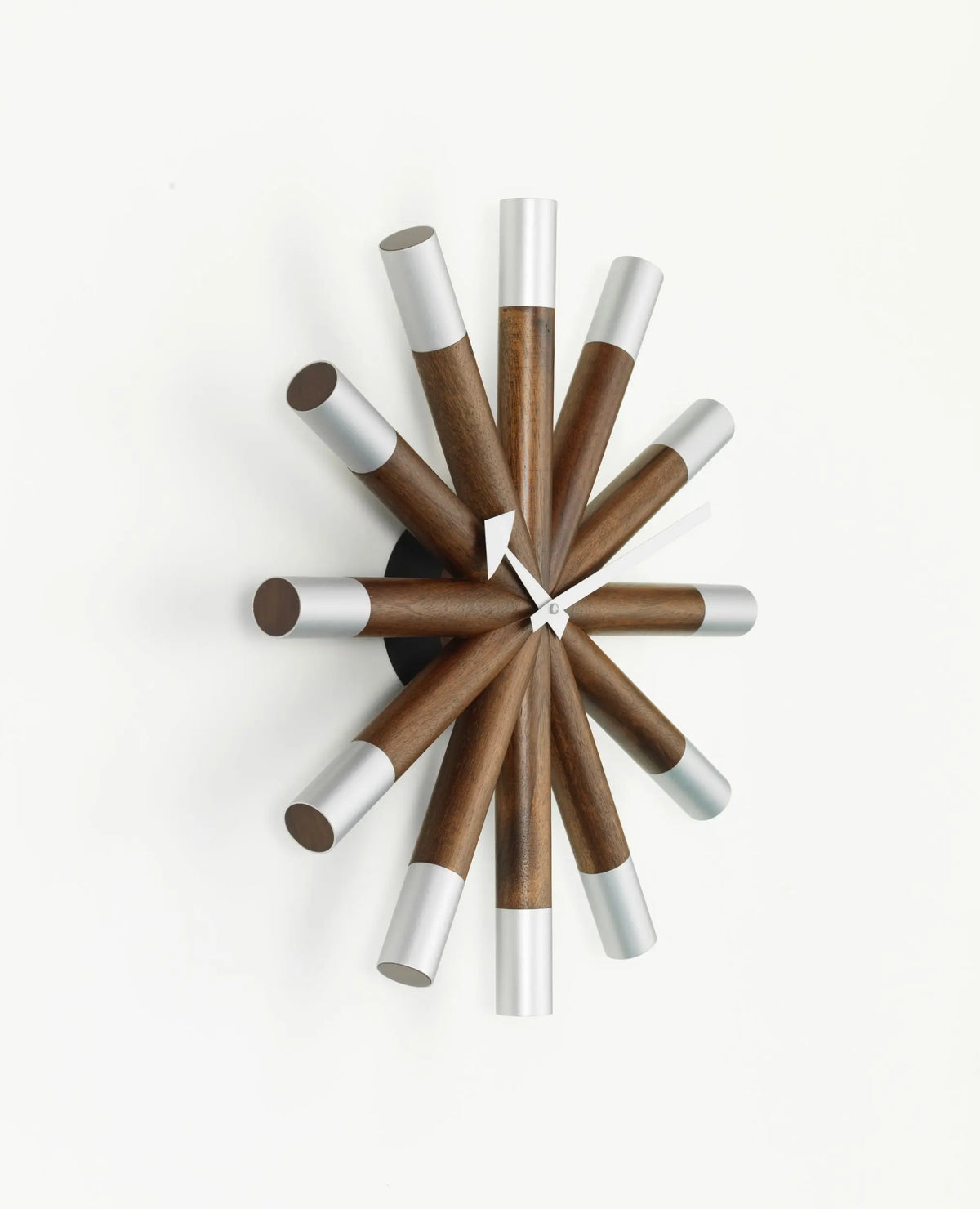 Vitra Wheel seinäkello pähkinä/alumiini Vitra