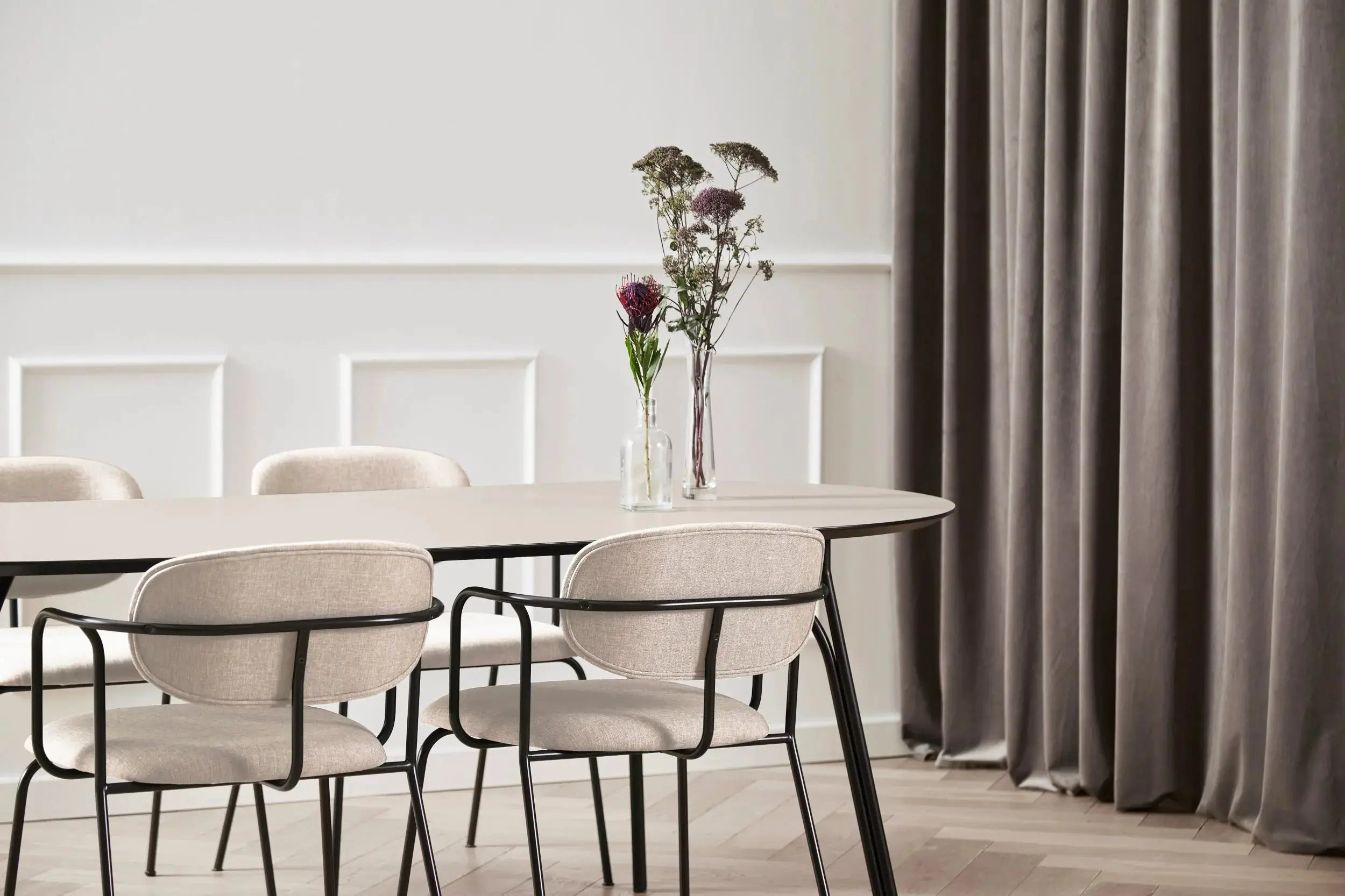 WOUD Tree pöytä 220x90 beige/musta WOUD