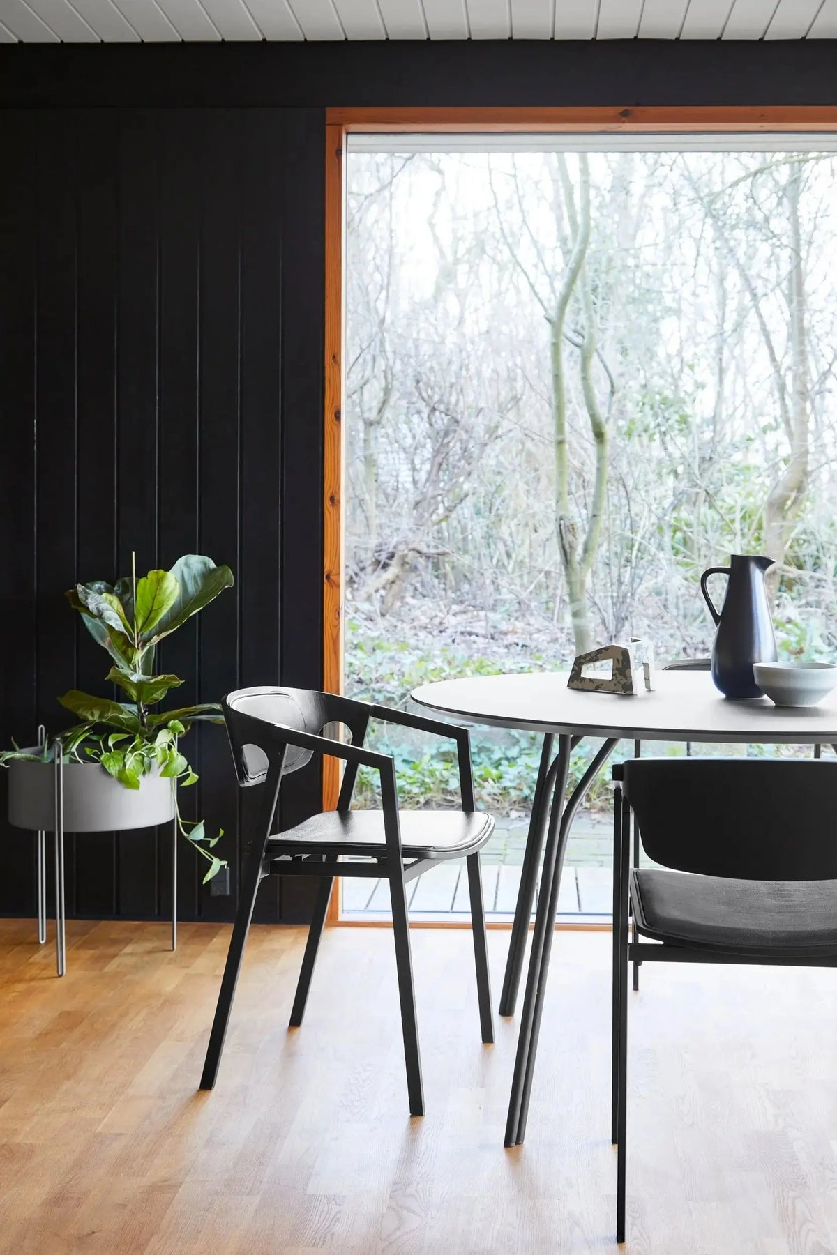 WOUD Tree pöytä Ø120 musta WOUD