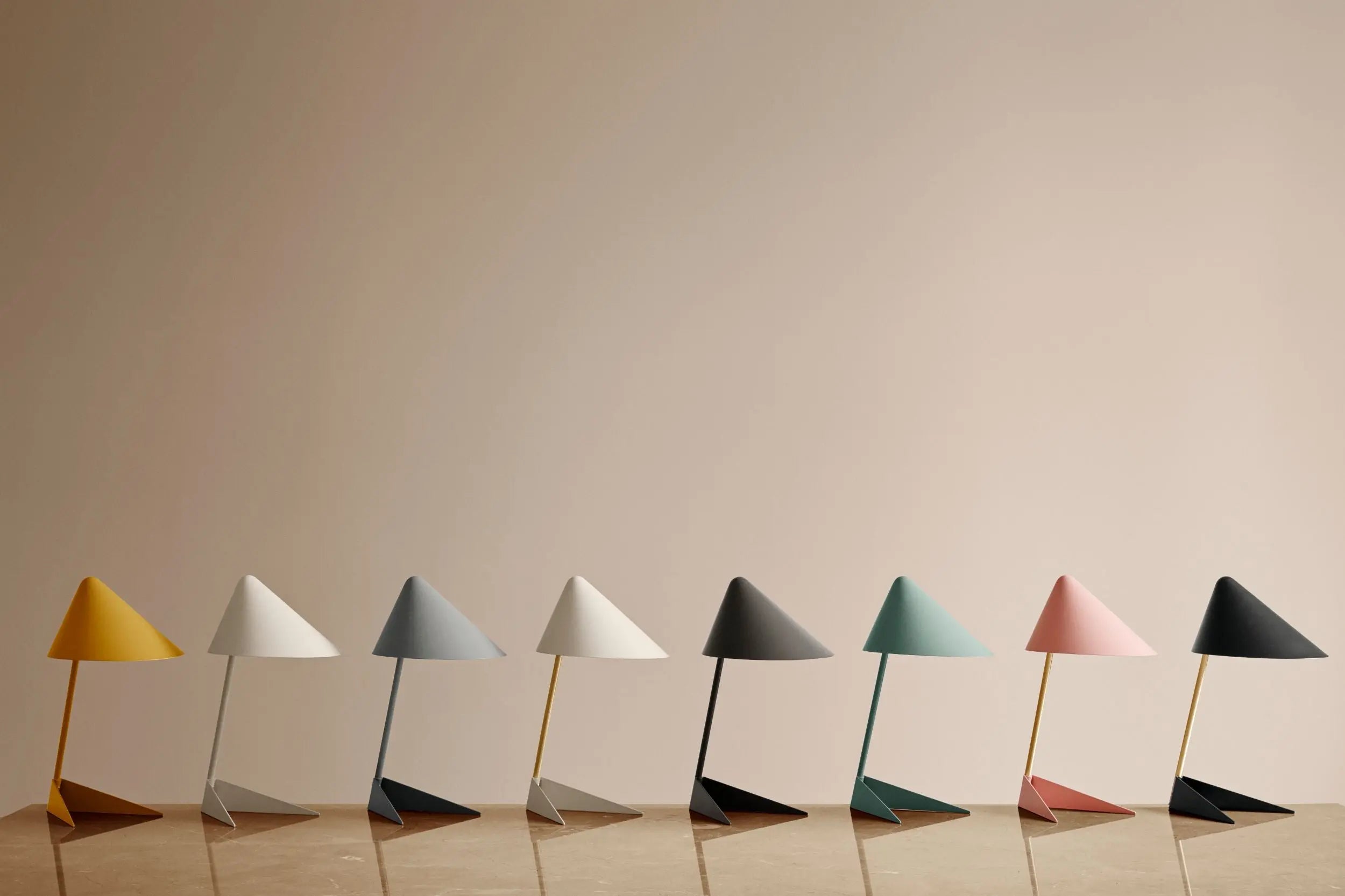 Warm Nordic Ambience pöytävalaisin valkoinen Warm Nordic