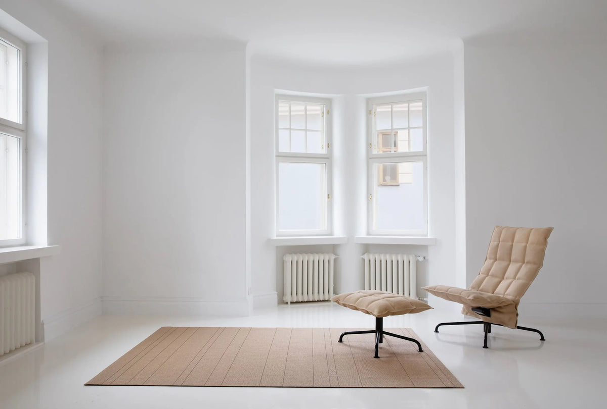 Woodnotes K-tuoli kapea, pyörivä musta ristikkojalka, natural Woodnotes