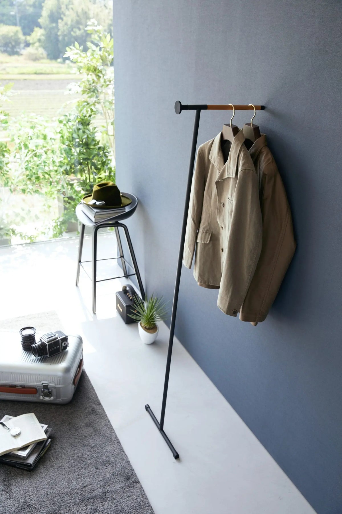 Yamazaki Tower Steam vaateteline musta Yamazaki