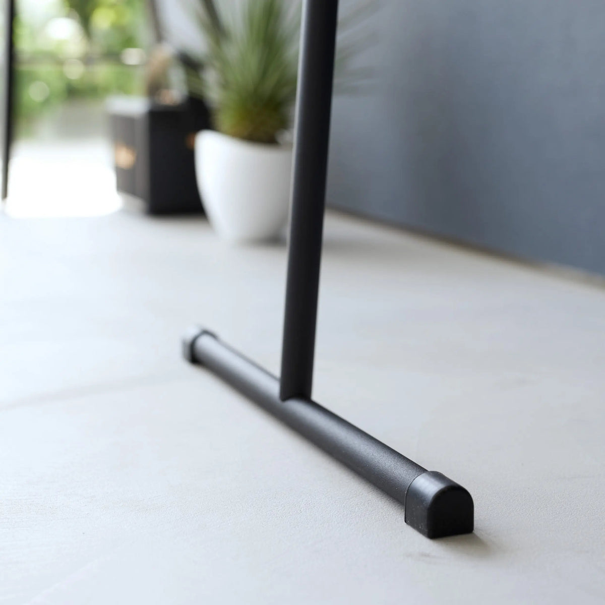 Yamazaki Tower Steam vaateteline musta Yamazaki