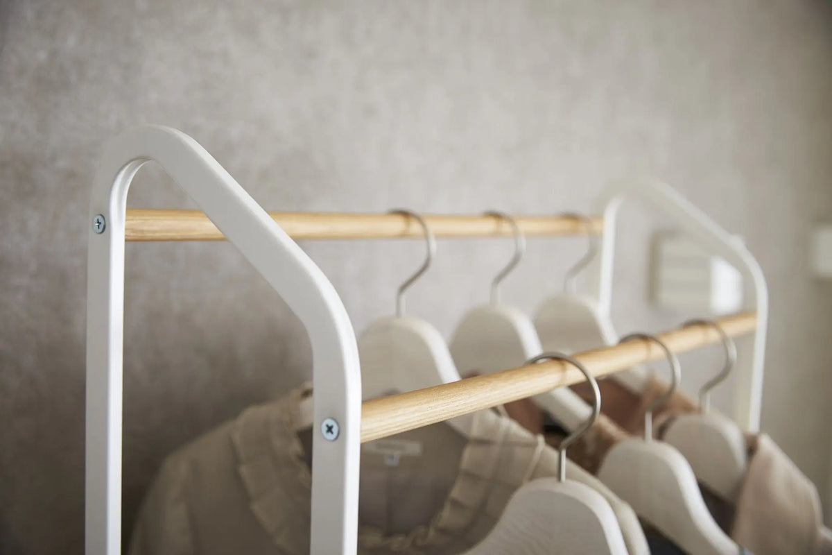 Yamazaki Tower vaaterekki pyörillä valkoinen - Laatukaluste